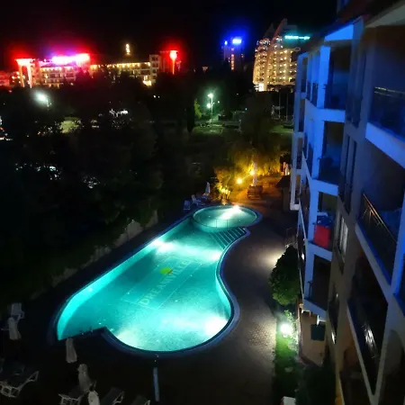 Golden Dreams , Mira Apartman *